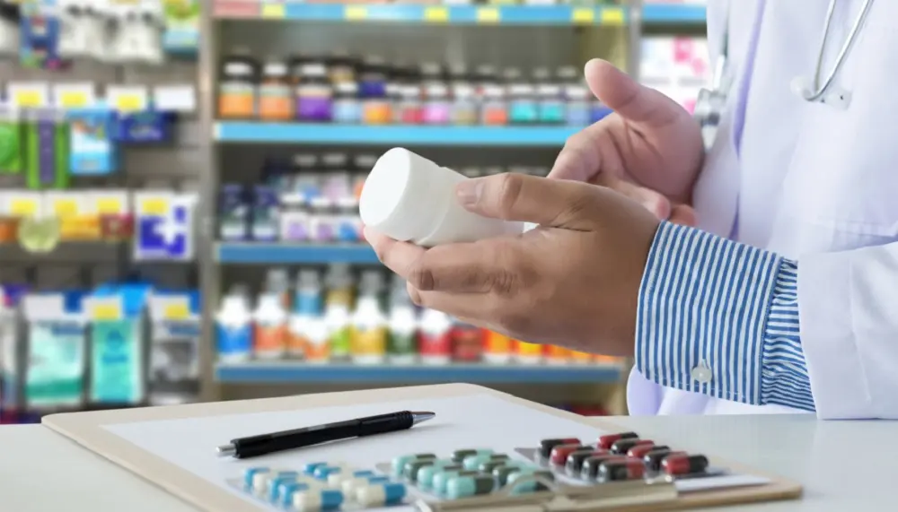 abrir farmacia sin ser farmaceutico en mexico